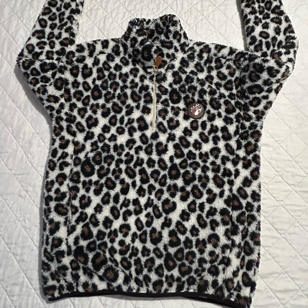 Buc-ee’s pullover - Picture 9 of 13